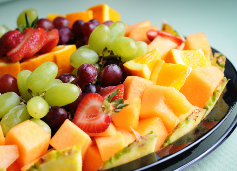 BIG PLATE OF FRESH SEASONAL FRUITS WITHOUT ICECREAM